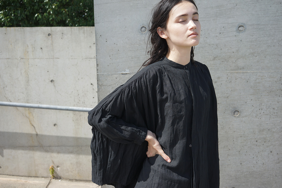 スズキタカユキ suzuki takayuki cape blouse ブラック | eclipseseal.com