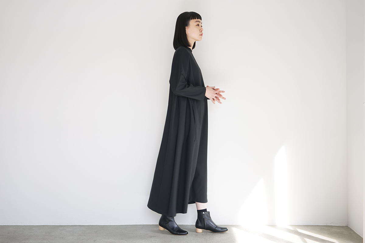 Mochi モチ trapeze dress [black]