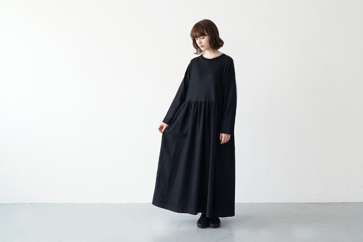 Mochi panel dress [ma21-op-03/black]