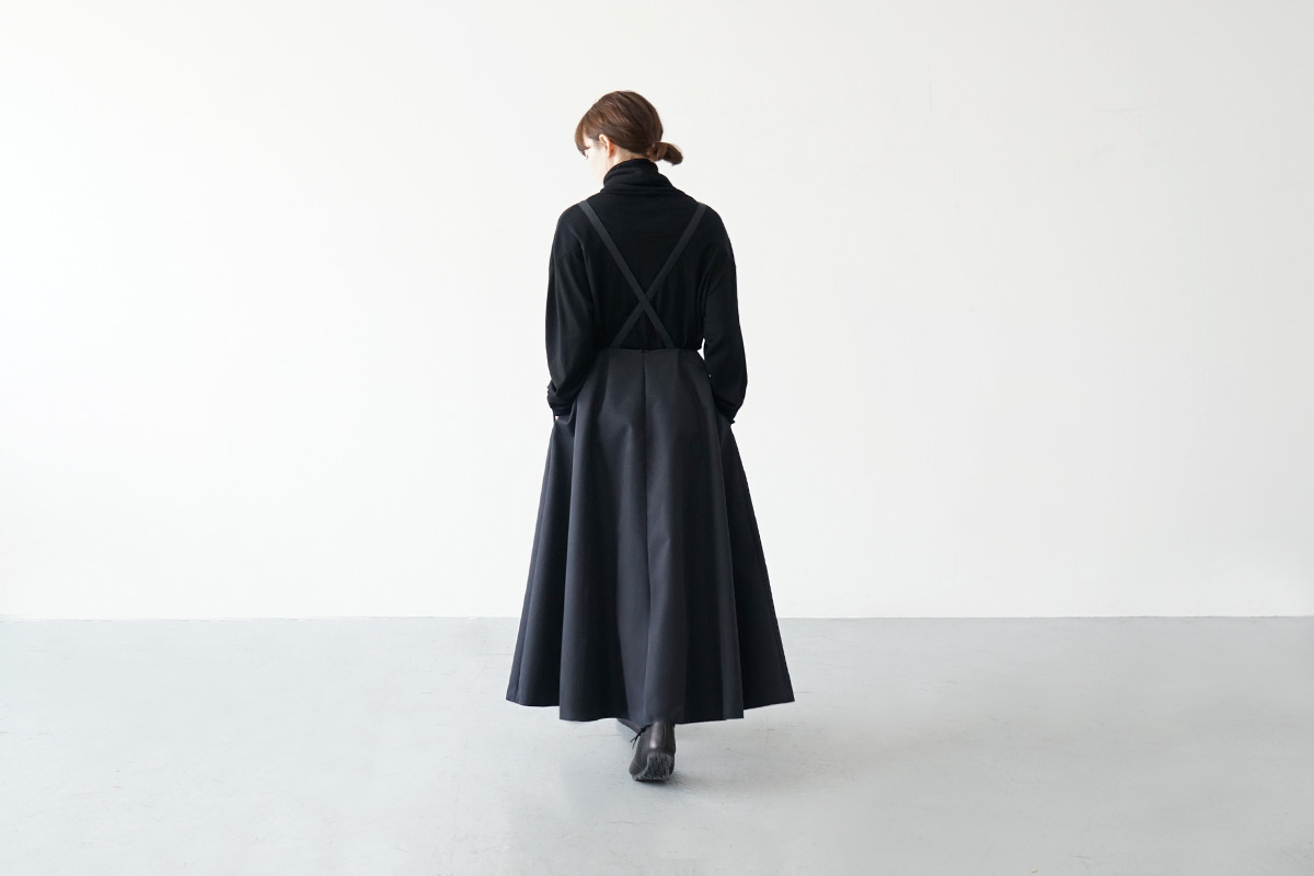 Mochi panel suspender skirt [ma21-sk-01/black]