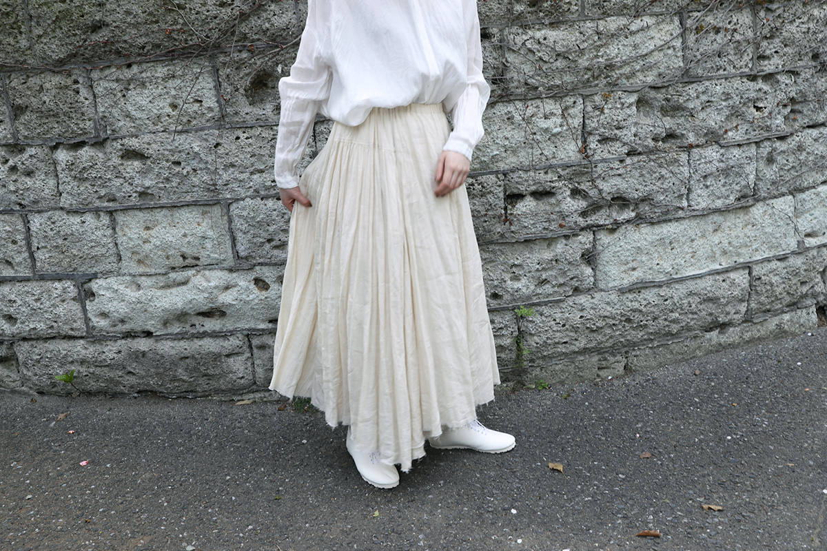 約67-70cmヒップsuzuki takayuki 19SS long skirt white