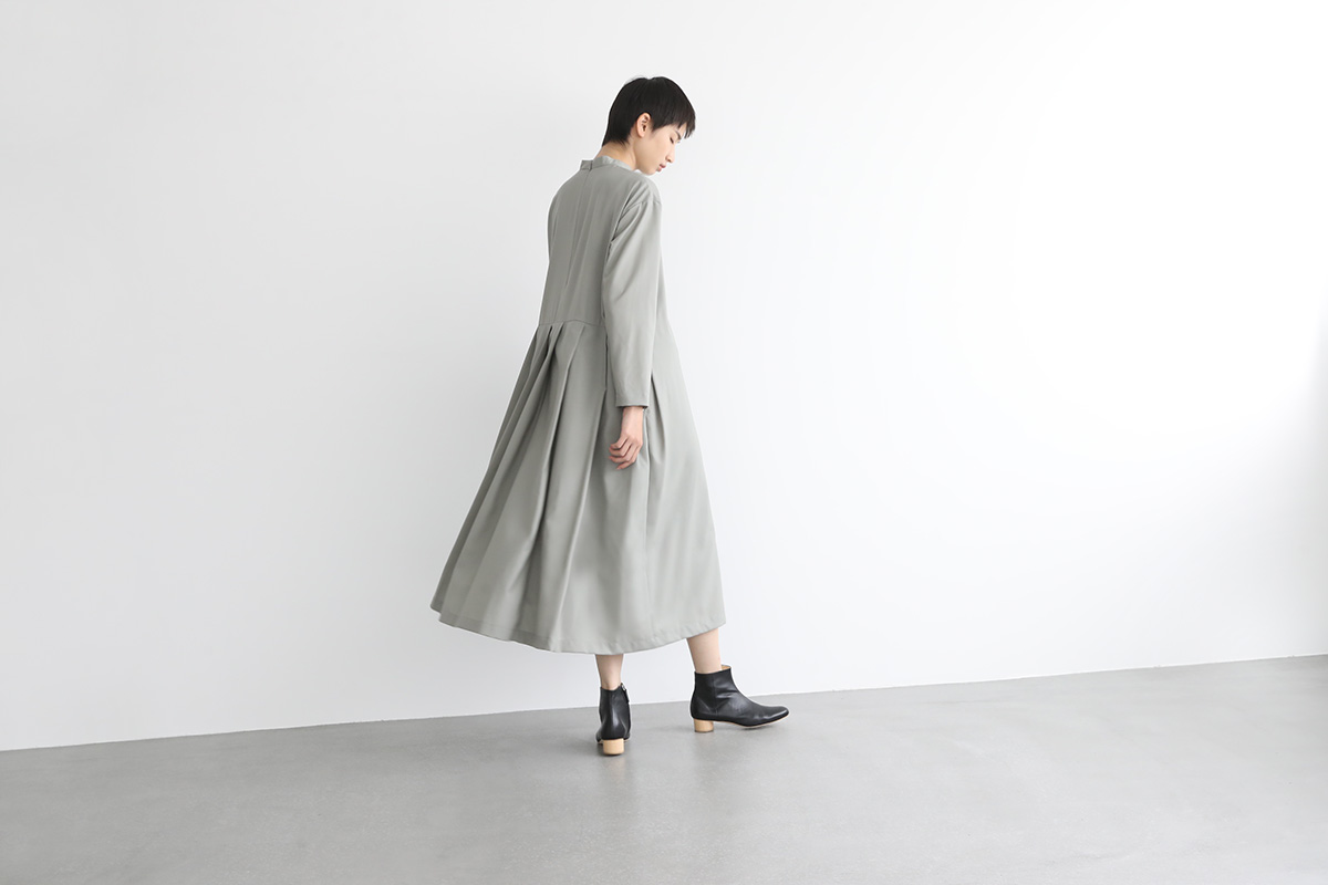 Mochi high neck dress [mo-op-01/green grey]