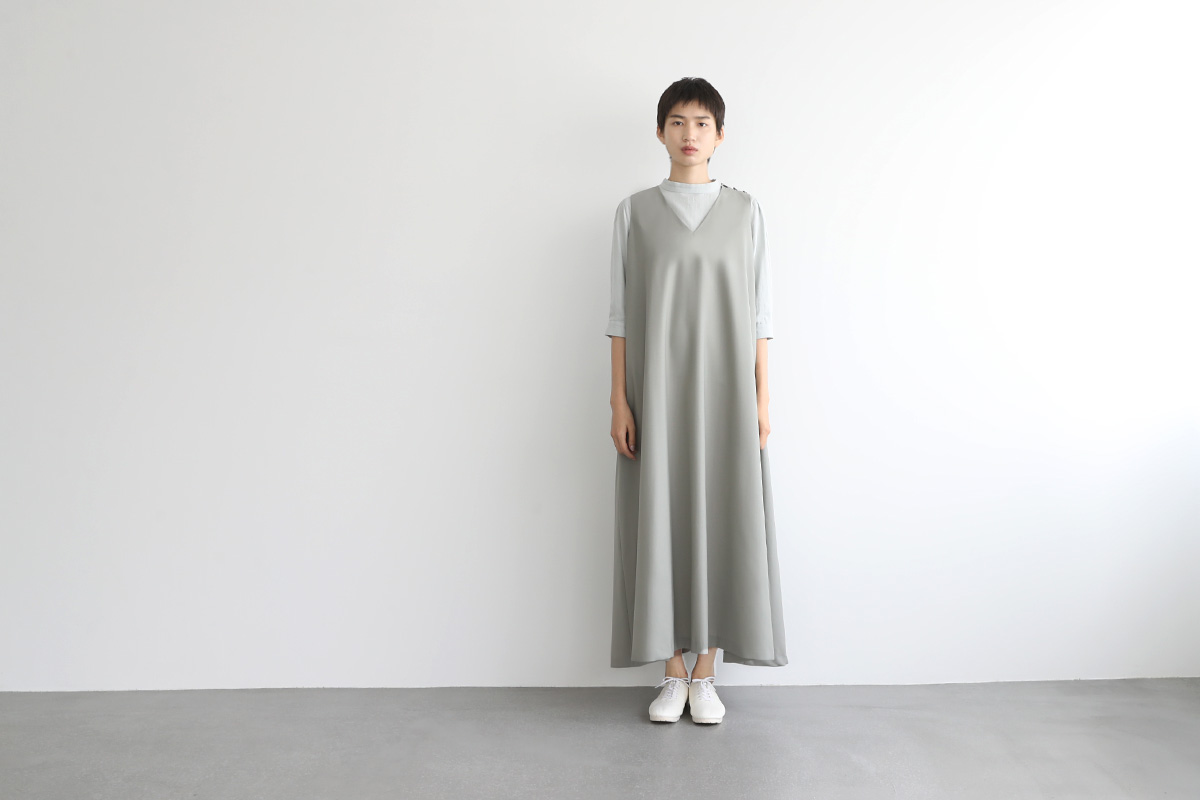 Mochi v-neck dress [mo-op-02/green grey]