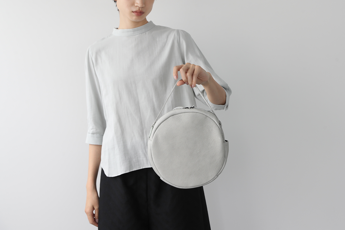 Mochi circle shoulder bag [ma-pro-10/black]