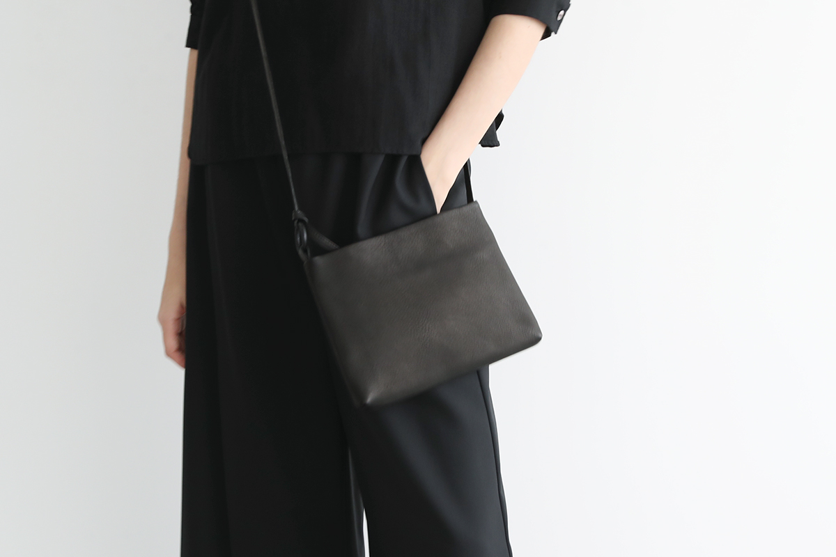 Mochi horizontal bag [ma-pro-11/black]