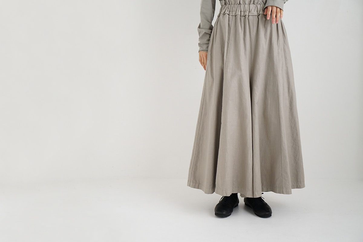 Mochi モチ panel wide pants [mud grey]