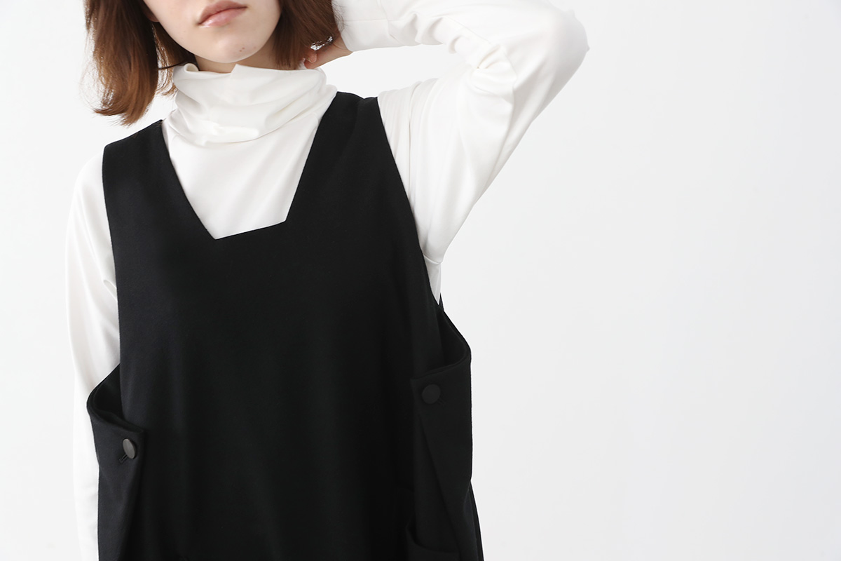 Mochi square neck dress [ma22-op-02/black]