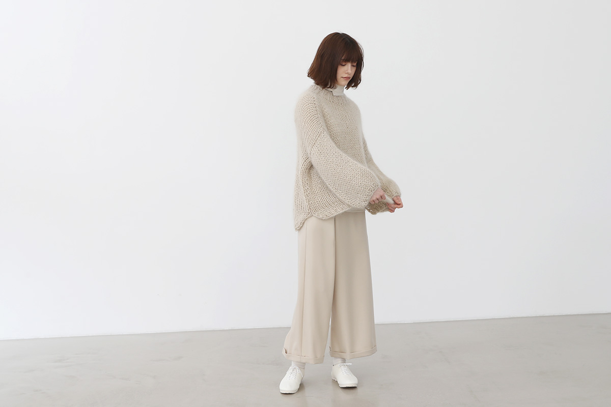 Mochi asymmetry wide pants [ma22-pt-02/off beige]
