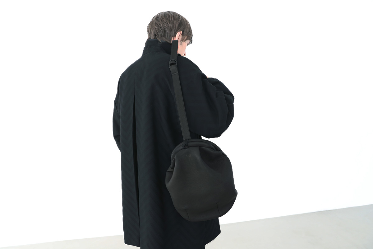 VU ヴウ vu-product-B11[BLACK] gama one-shoulder rucksack