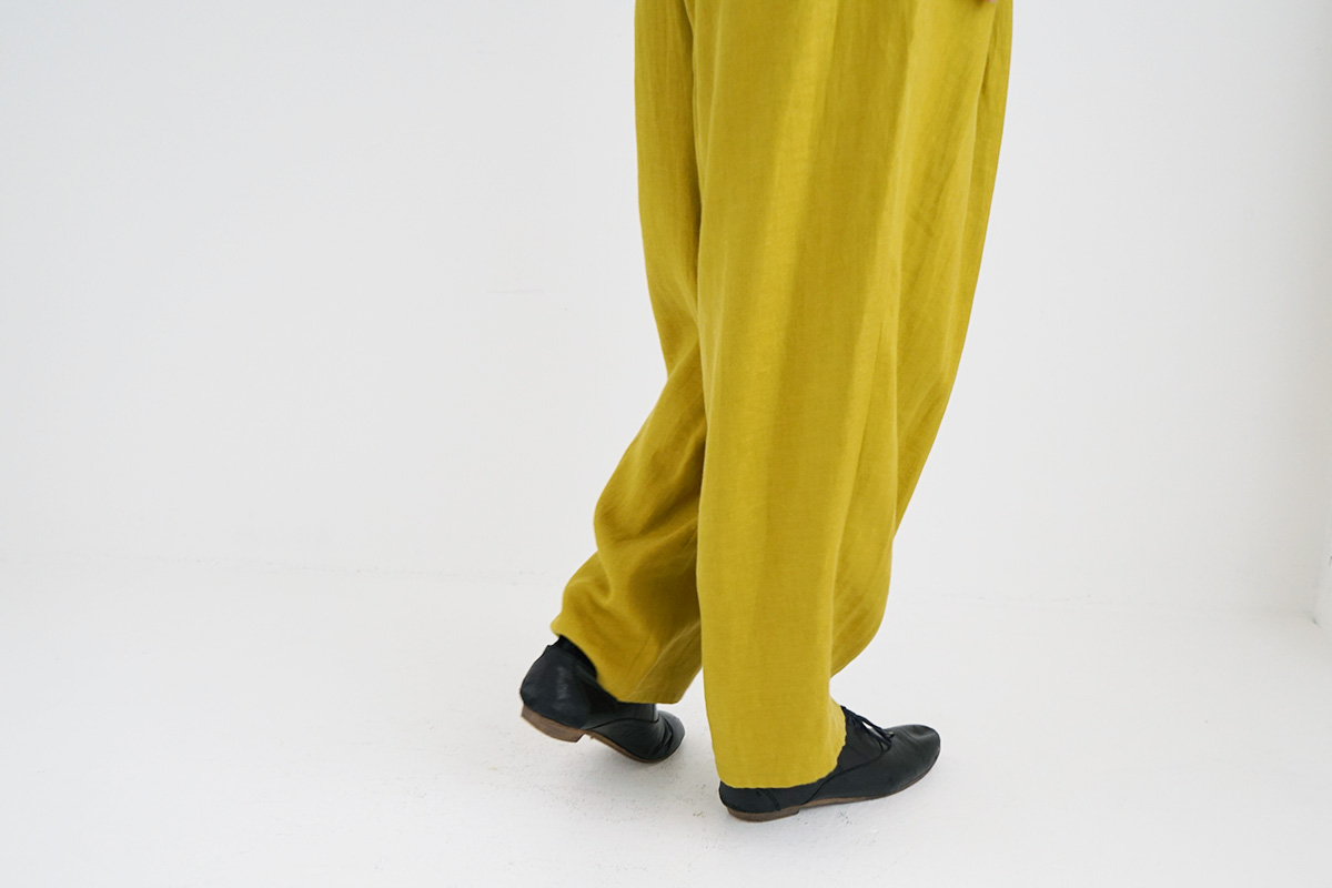 suzuki takayuki スズキタカユキ wide legged pants Ⅰ [A232-13-1/mustard]