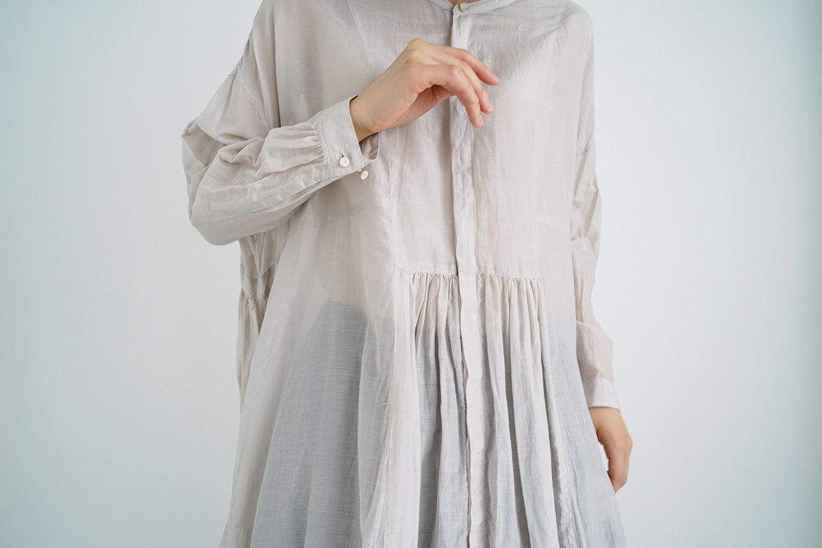suzuki takayuki スズキタカユキ broad blouse [A231-01/ice grey]