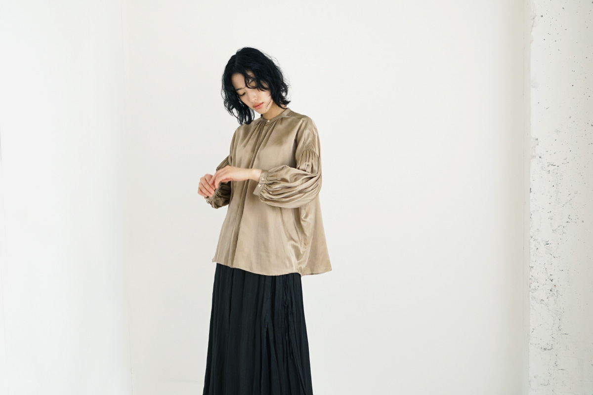 suzuki takayuki, スズキタカユキ, puff-sleeve blouse [T001-12/bay leaf]