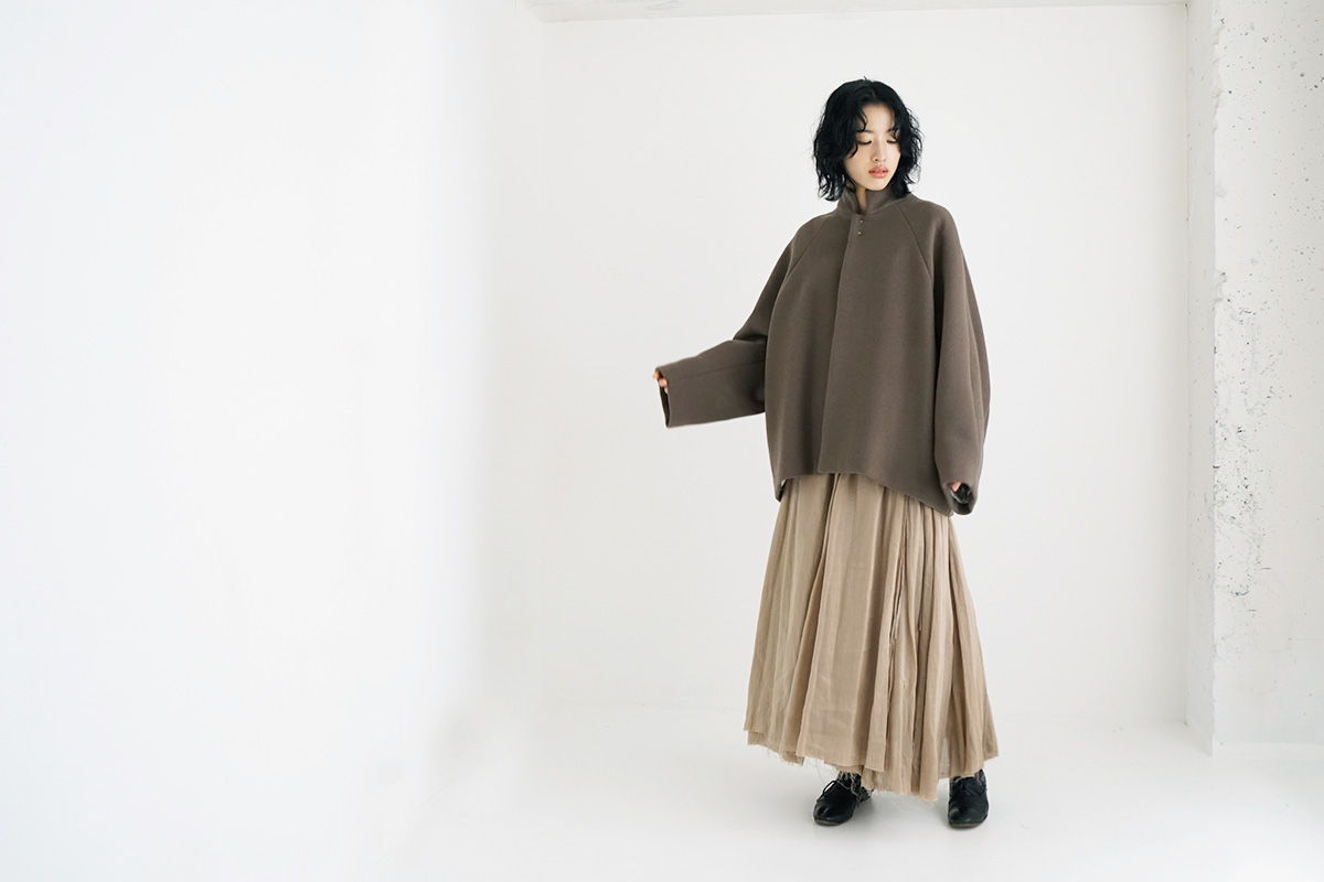 suzuki takayuki スズキタカユキ short coat [A231-13/tauni olive]