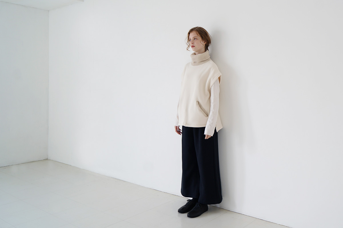 Mochi モチ wide pants [black]