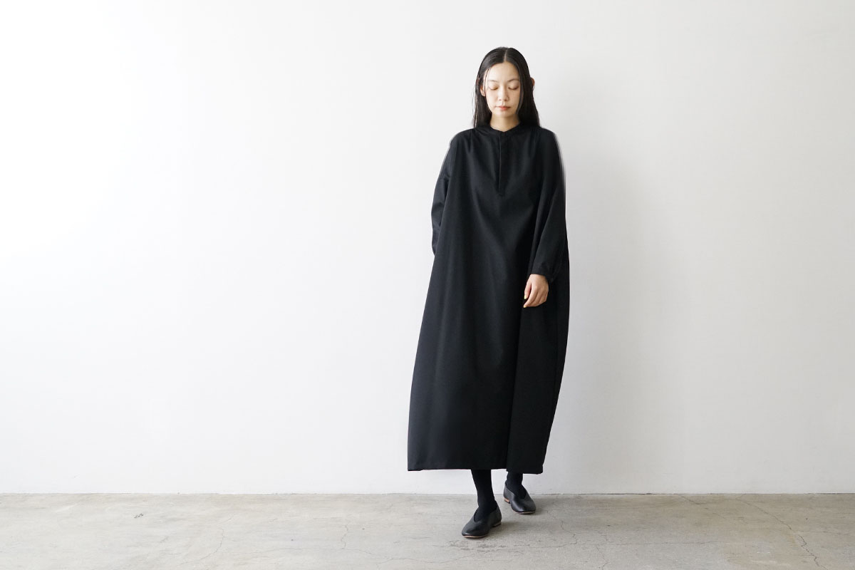 Mochi モチ pullover dress[ma24-op-01/black]プルオーバードレス