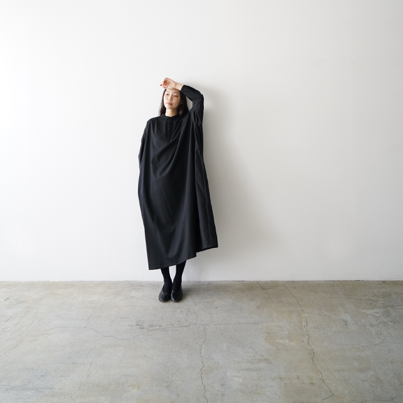 Mochi モチ pullover dress[ma24-op-01/black]プルオーバードレス