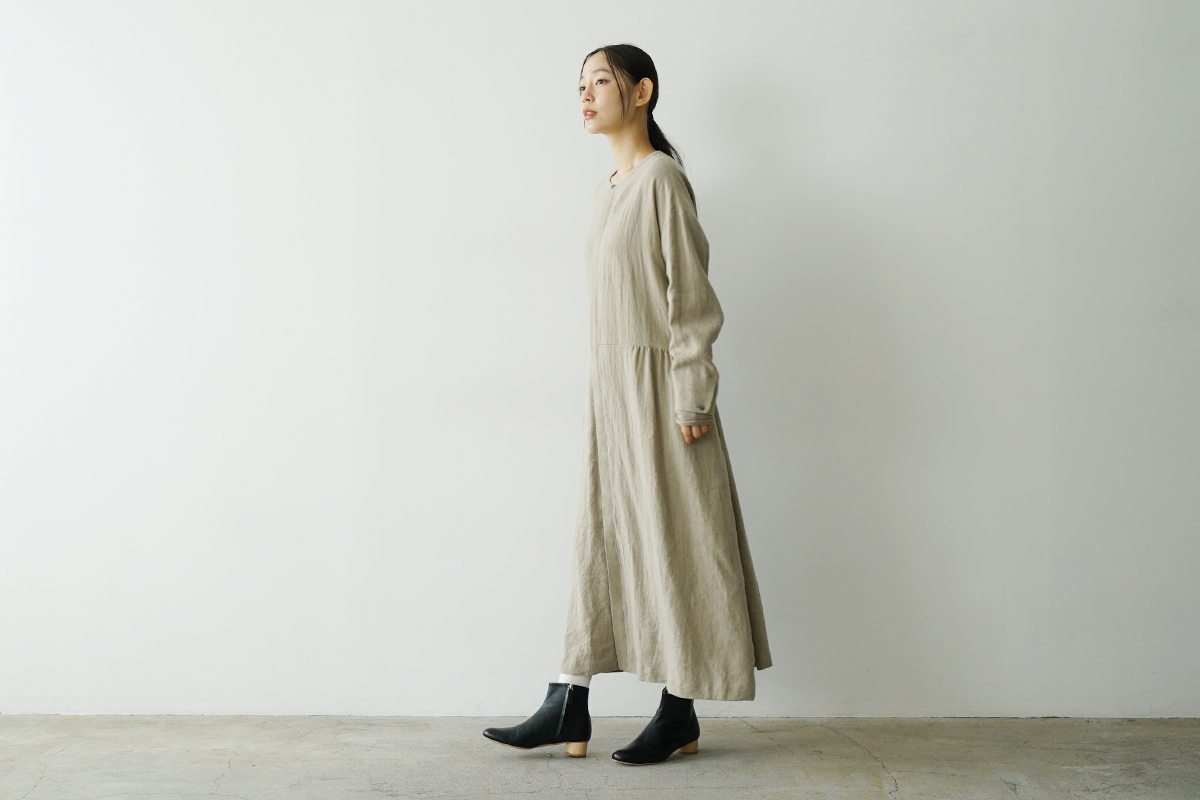 Mochi モチ side gather dress[ma24-op-02/beige]サイドギャザードレス