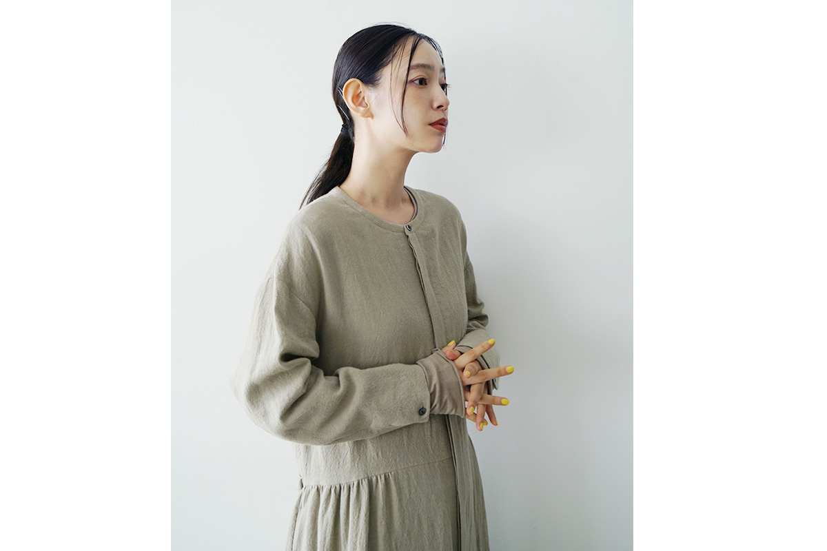 Mochi モチ side gather dress[ma24-op-02/beige]サイドギャザードレス