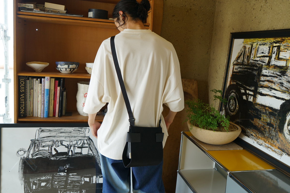 macromauro マクロマウロ WRAP BAG SHOULDER CANVAS S(BLACK)