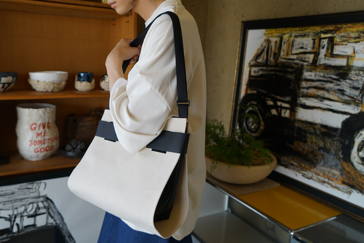 macromauro  マクロマウロ WRAP BAG SHOULDER CANVAS M(NATURAL)