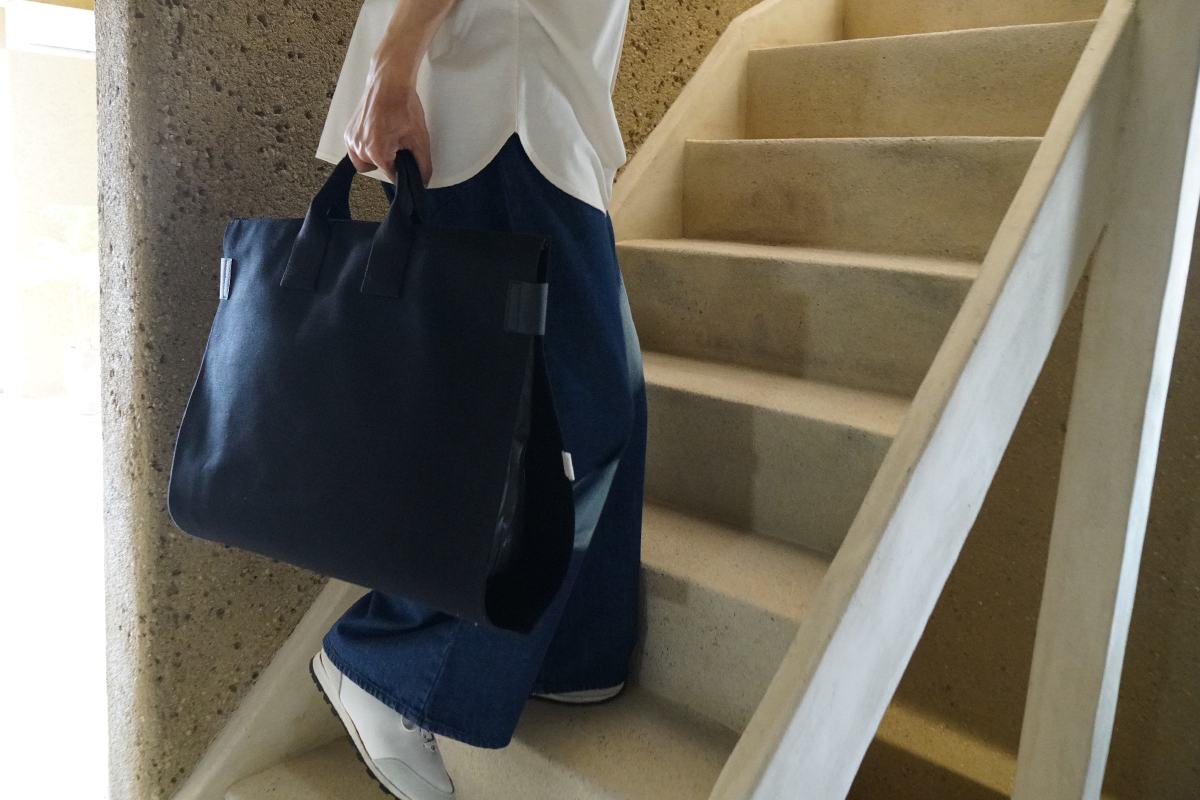 macromauro  マクロマウロ WRAP BAG TOTO CANVAS L(BLACK)