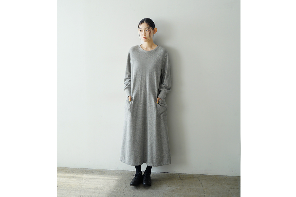 Mochi モチ sweat one piece [heather gray]