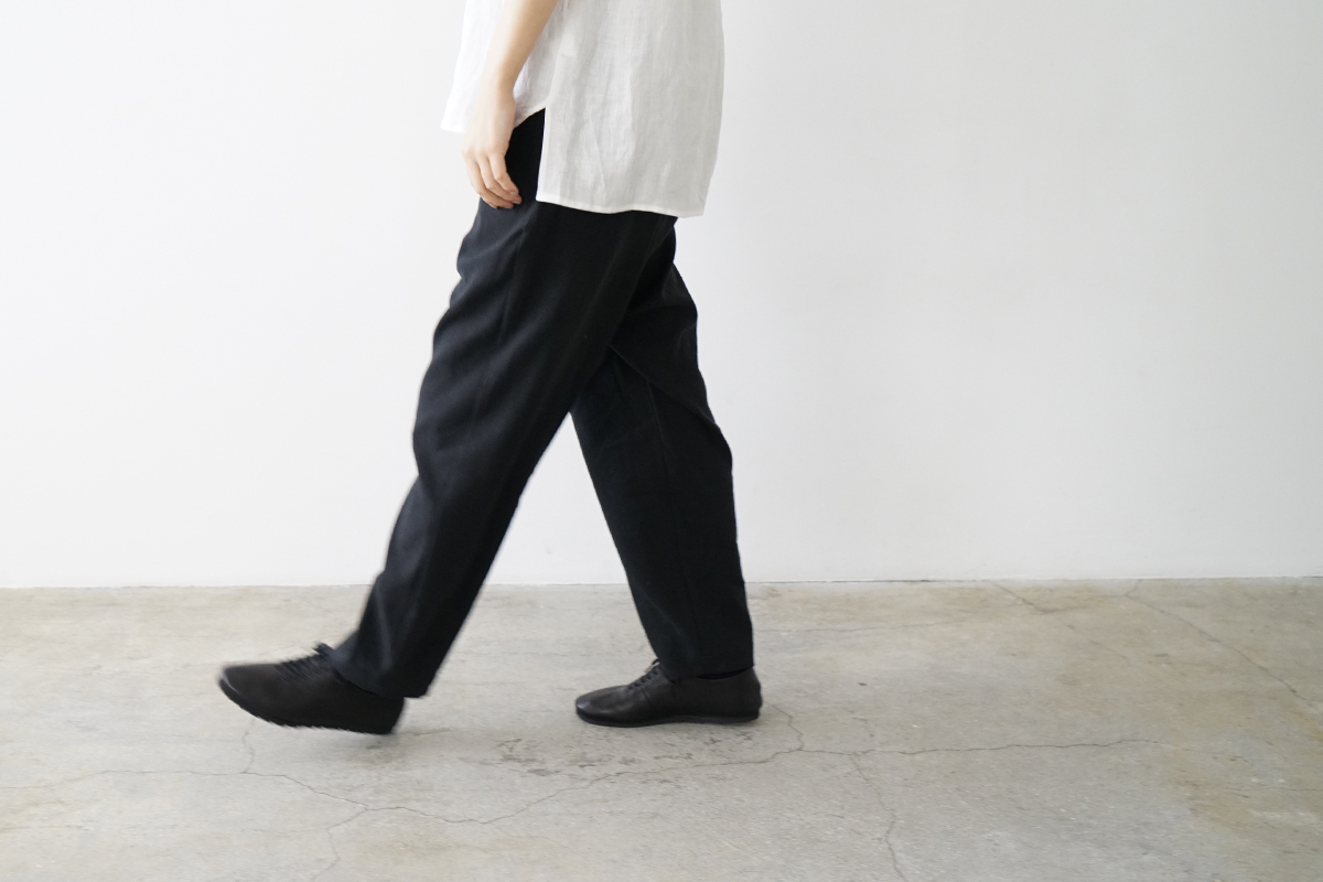 Mochi モチ silk linen tapered easy pants [black] テーパードパンツ<