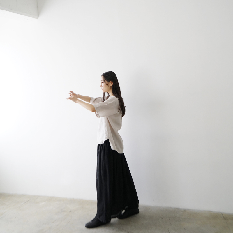 Mochi モチ pullover blouse [sand] フレンチリネンブラウス 