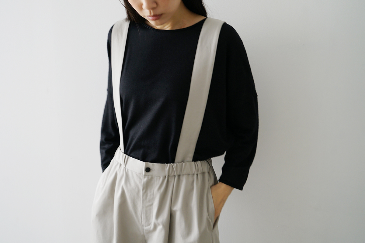 Mochi モチ suspenders cropped pants [chalk] サスペンダークロップドパンツ
