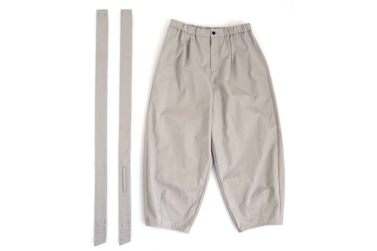 Mochi モチ suspenders cropped pants [chalk] サスペンダークロップドパンツ