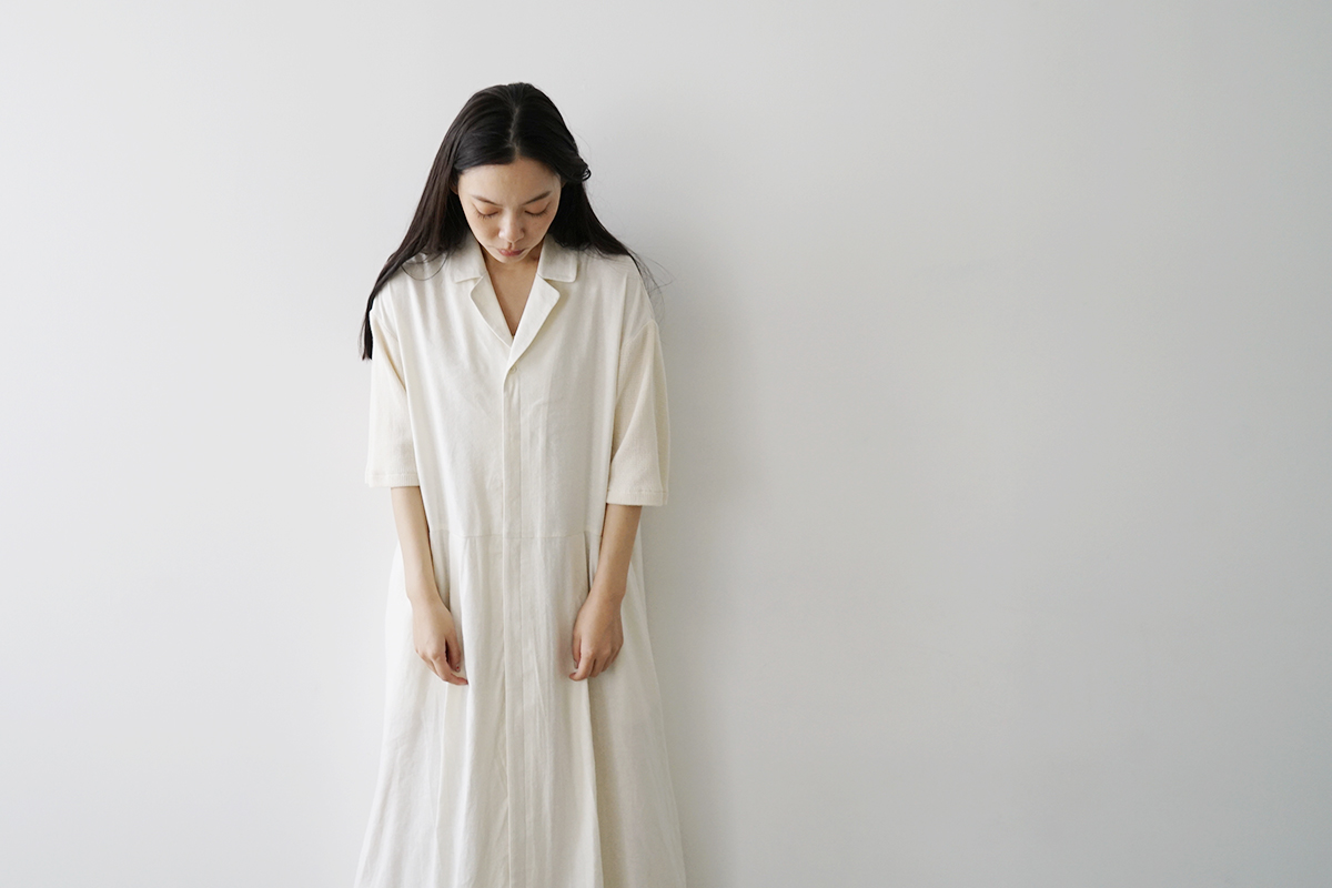 Mochi モチ open collar dress [off white] オープンカラーワンピース