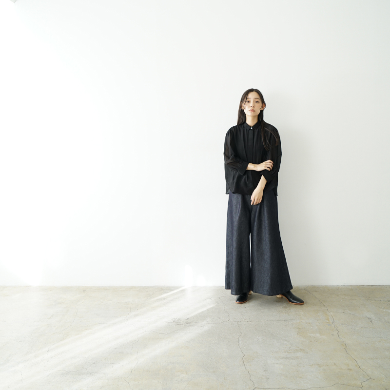 Mochi モチ puff sleeve gather blouse [black] ギャザーブラウス