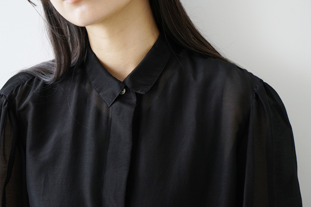 Mochi モチ puff sleeve gather blouse [black] ギャザーブラウス