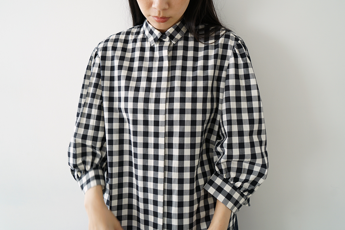 Mochi モチ puff sleeve gather blouse [gingham check] ギャザーブラウス