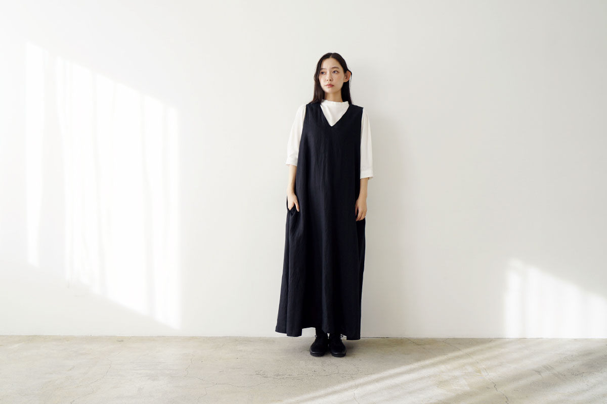 Mochi モチ linen v-neck dress [black] フレンチリネンVネックドレス