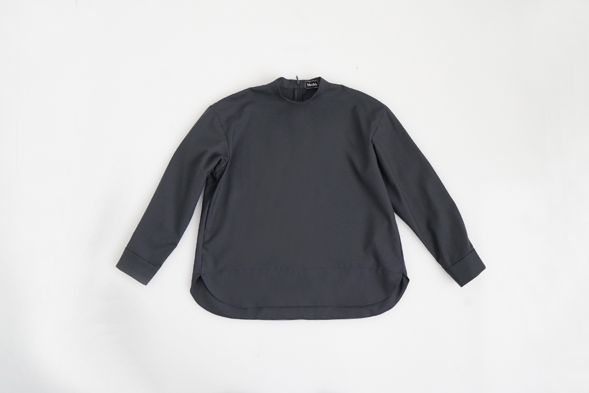Mochi モチ petit high necked shirt [dark moss grey] ハイネックシャツ