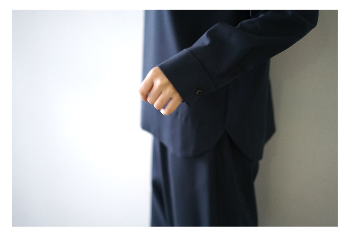 Mochi モチ petit high necked shirt [deep blue] ハイネックシャツ