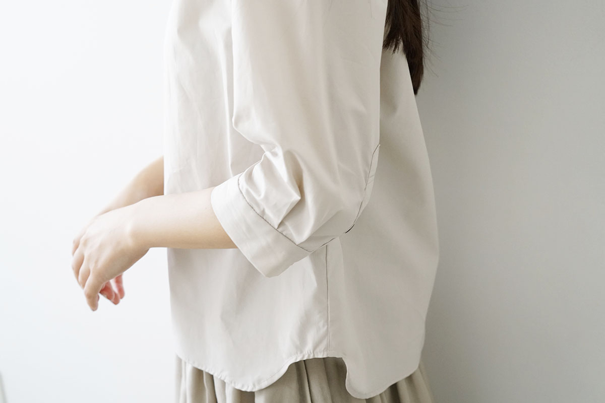 Mochi モチ mock neck blouse [sand beige] モックネックブラウス