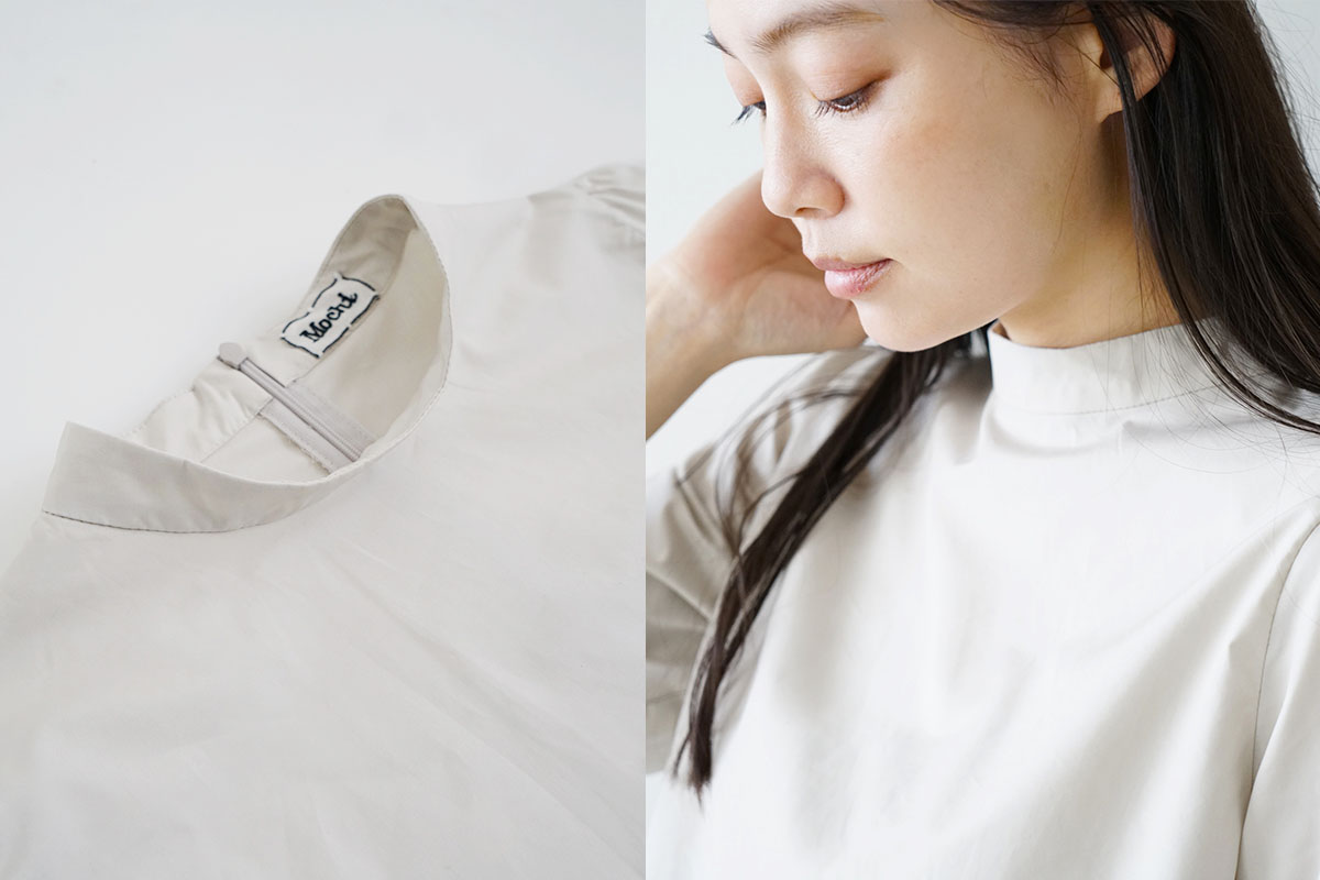Mochi モチ mock neck blouse [sand beige] モックネックブラウス