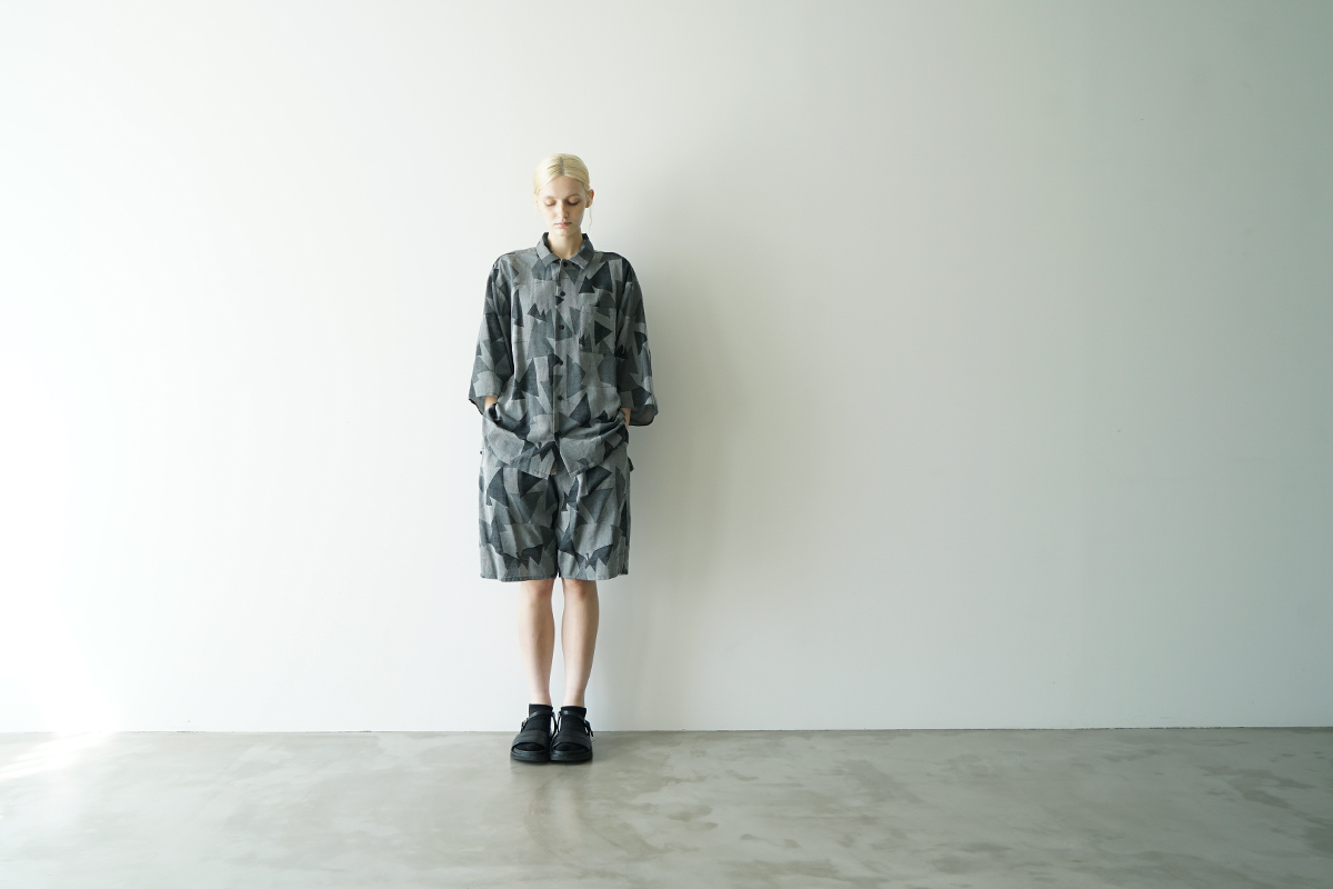 VU ヴウ geometric easy short pants [WHITE×BLACK]  幾何学ショートパンツ vu-pnt-010