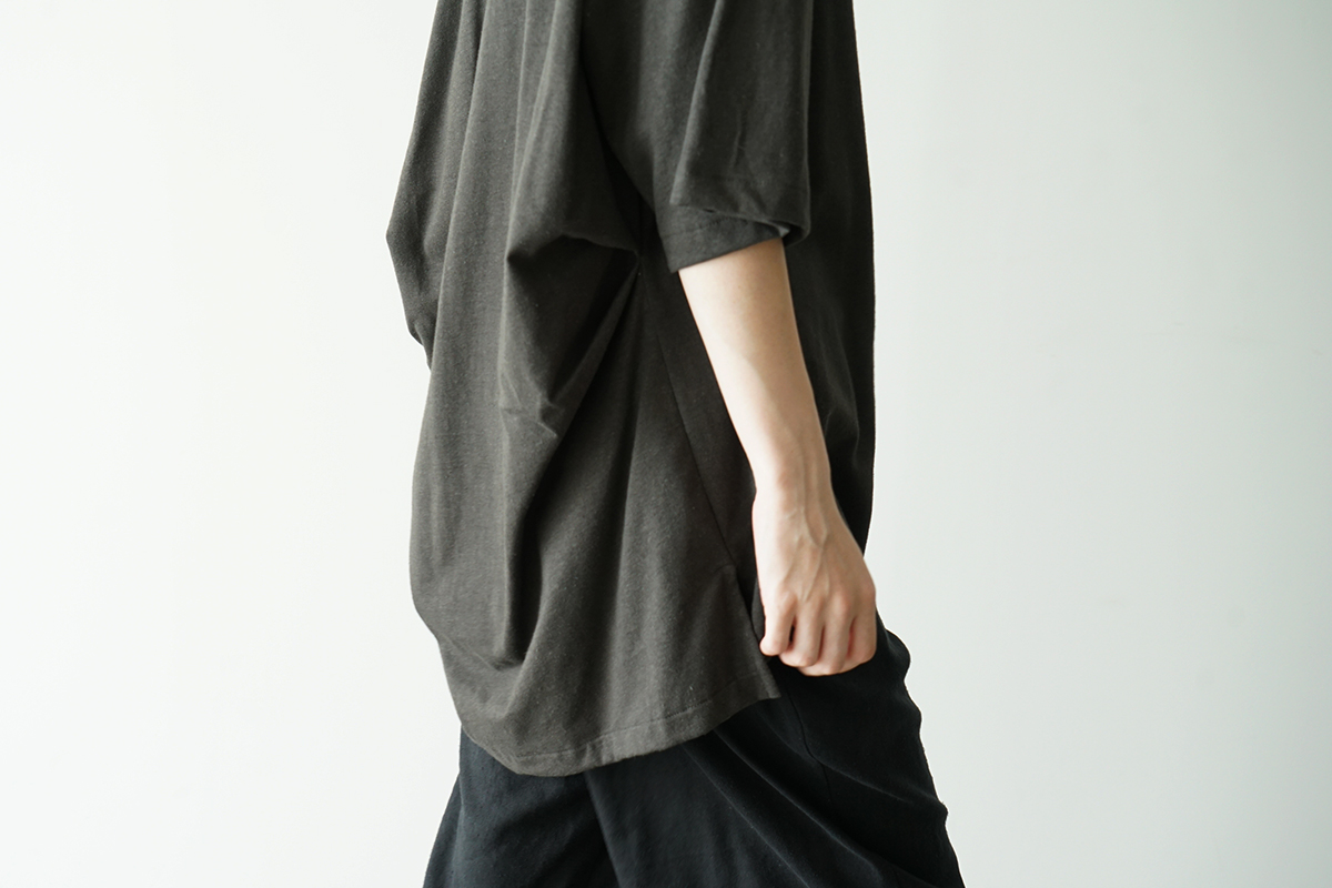 VU ヴウ stand color t-shirt  [GRAPHITE］バルーンTシャツ vu-cut-005