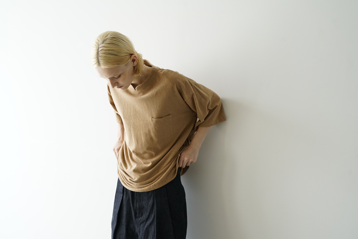 VU ヴウ stand color t-shirt [MUSTARD］バルーンTシャツ vu-cut-005