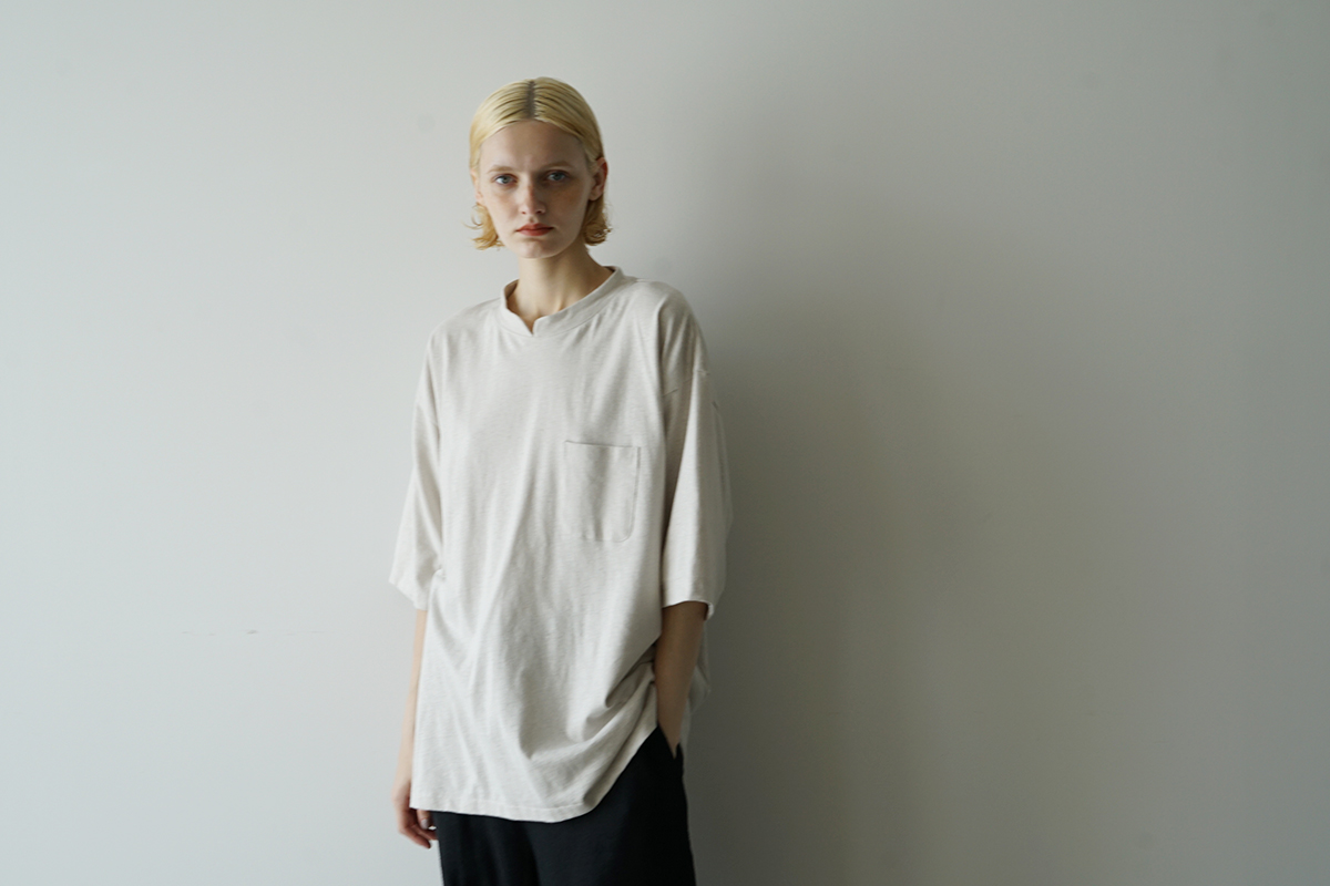VU ヴウ stand color t-shirt [CHALK］バルーンTシャツ vu-cut-005