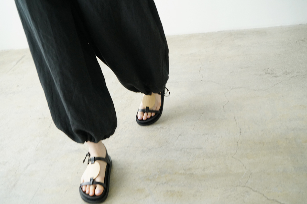 Mochi モチ jogger wide pants ジョガーワイドパンツ
