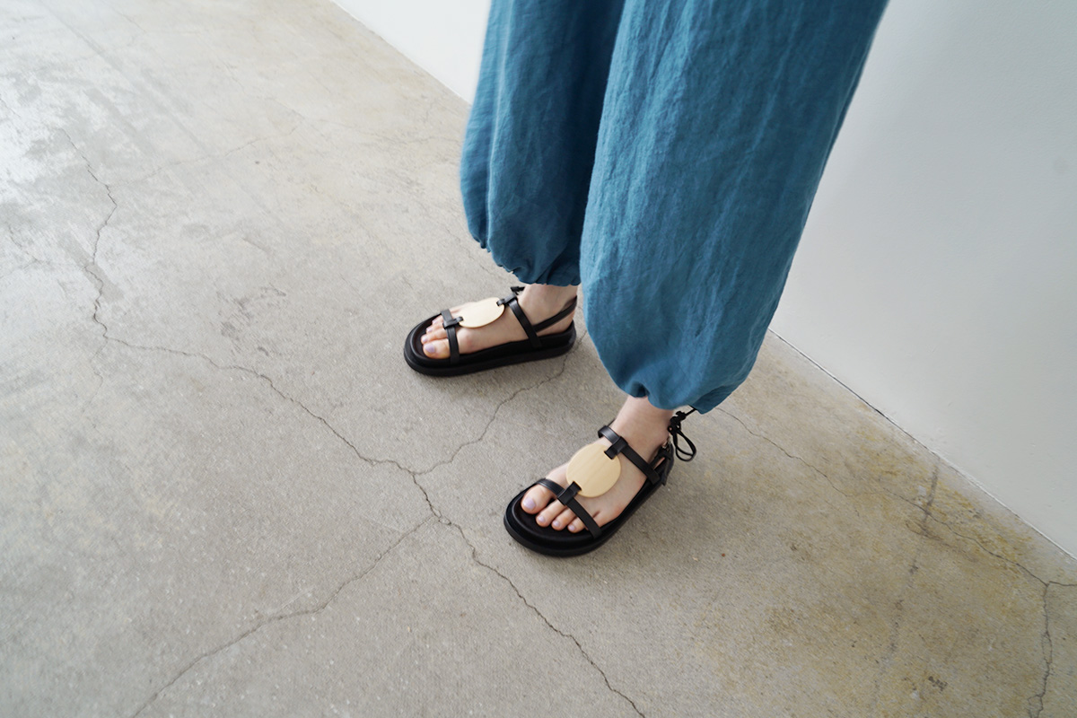 Mochi モチ jogger wide pants ジョガーワイドパンツ