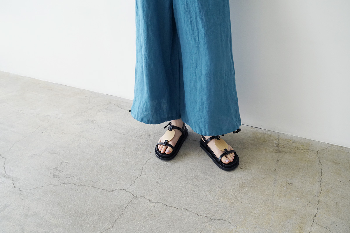 Mochi モチ jogger wide pants ジョガーワイドパンツ