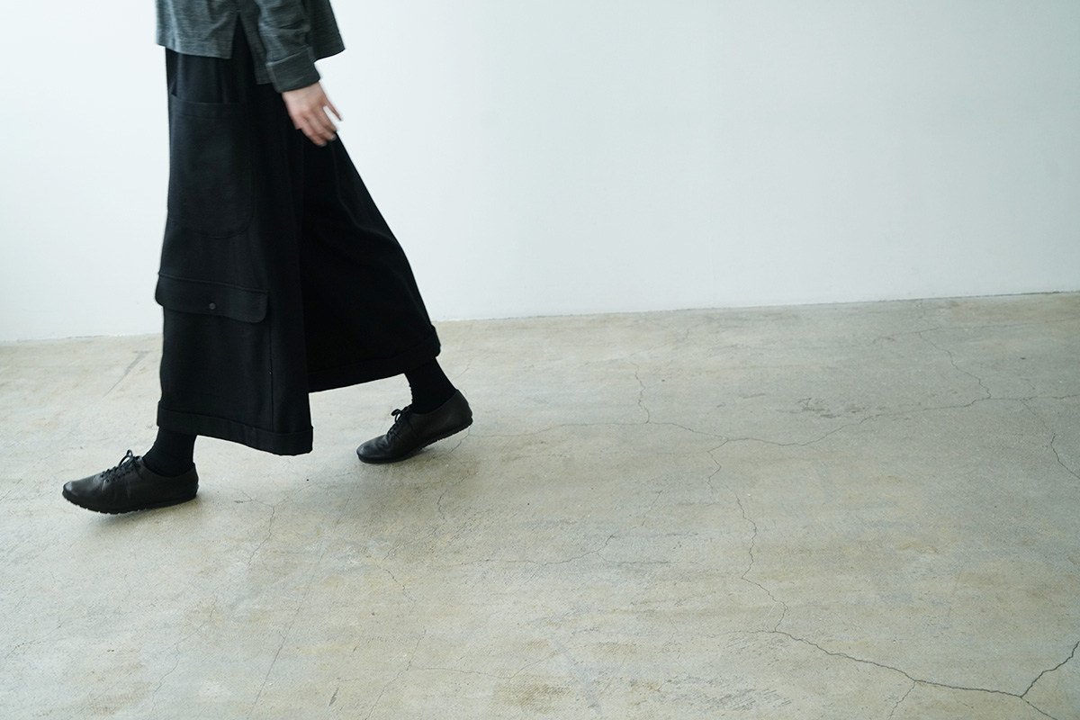 Mochi モチ denim tapered easy pants デニムテーパードパンツ 