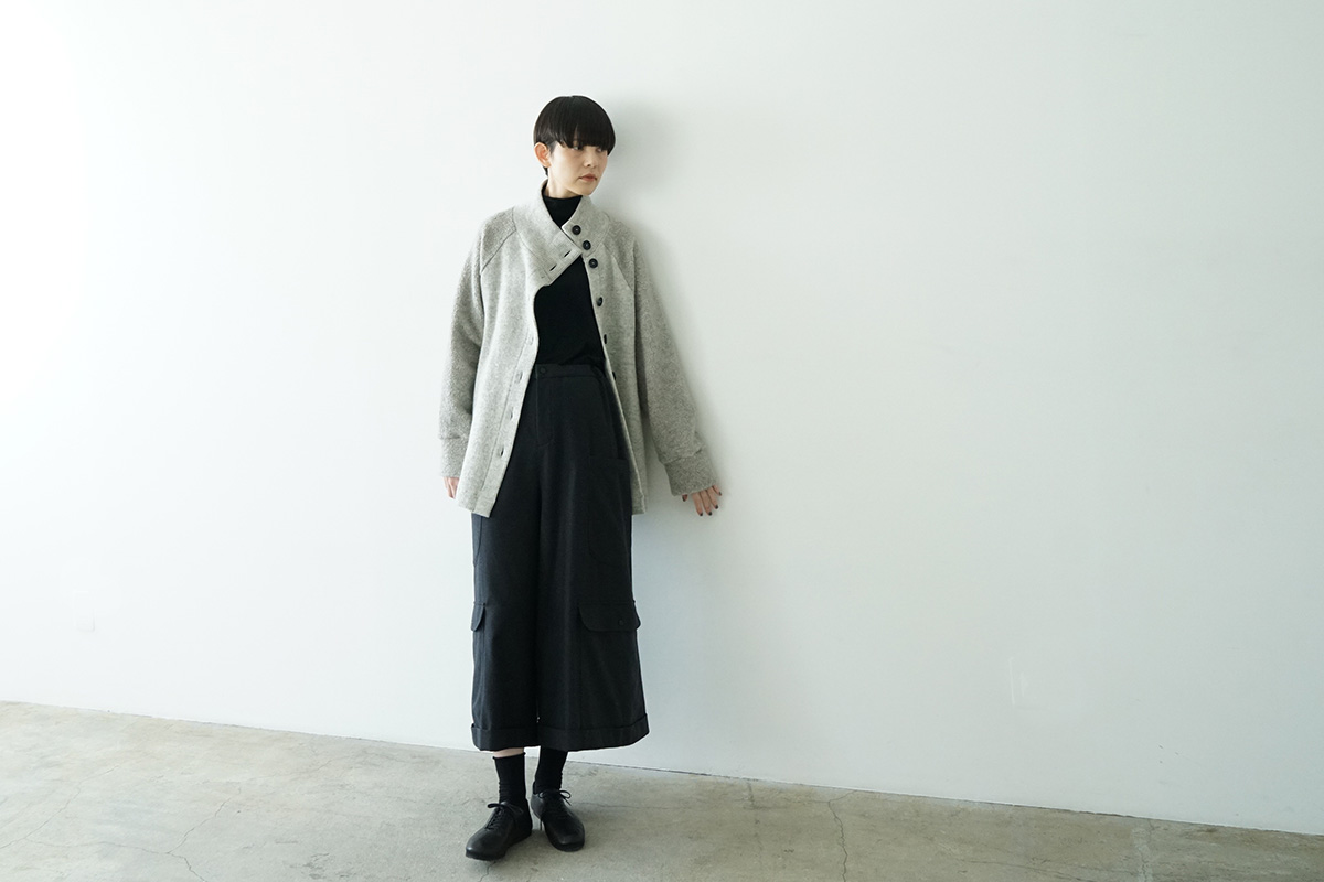 Mochi モチ pullover blouse [black] フレンチリネンブラウス 