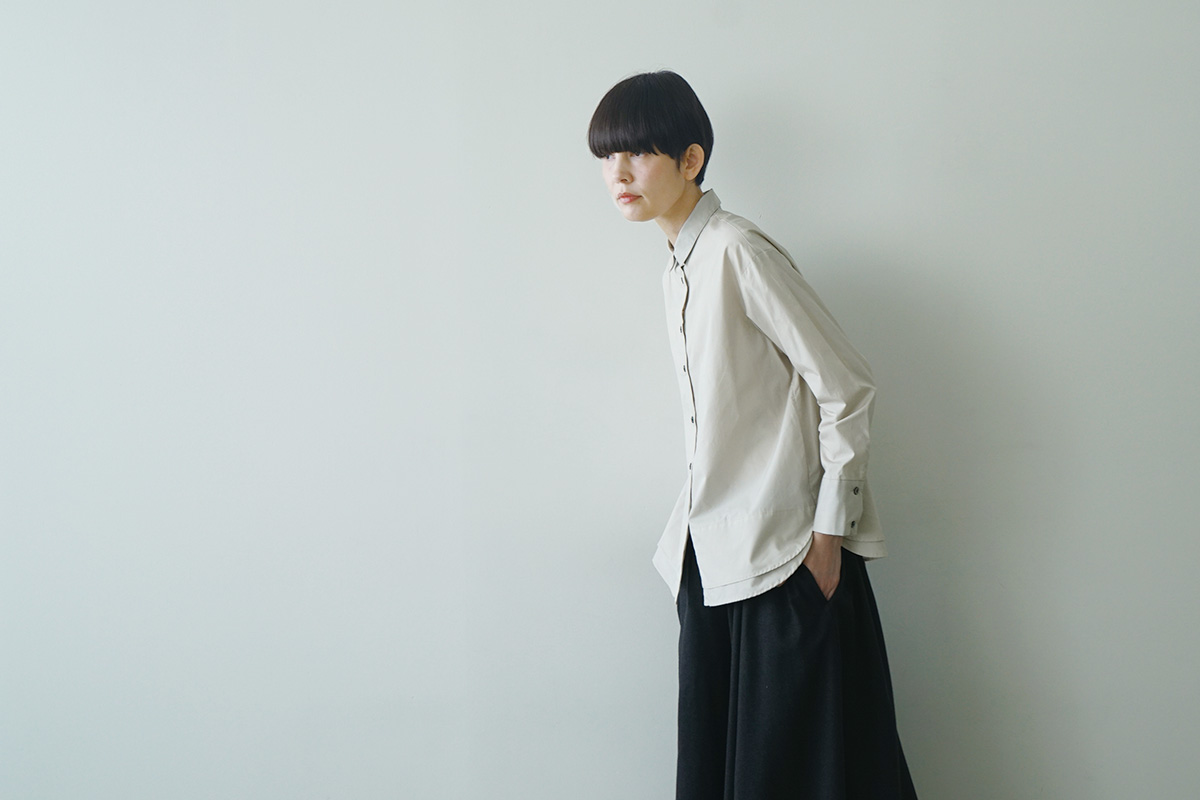 Mochi モチ puff sleeve gather blouse [black] ギャザーブラウス
