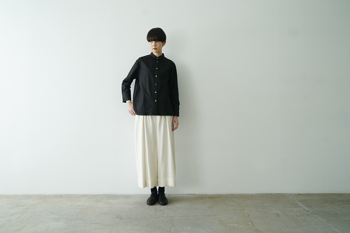 Mochi モチ puff sleeve gather blouse [sand] ギャザーブラウス